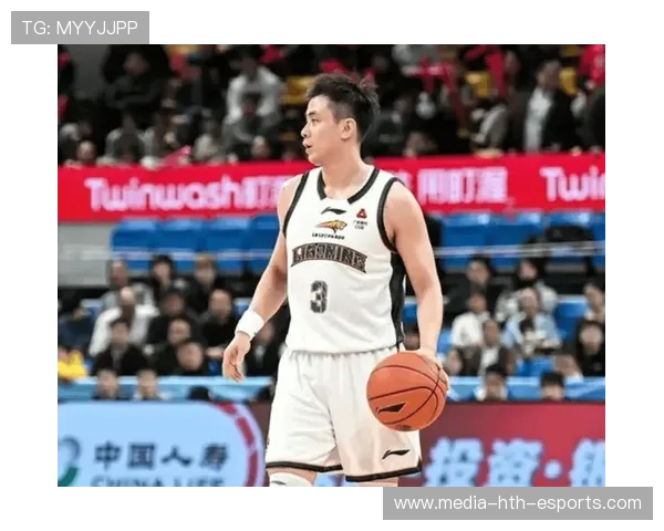 赵继伟：乔帅在细节中推进球队沟通，赵继伟助攻集锦